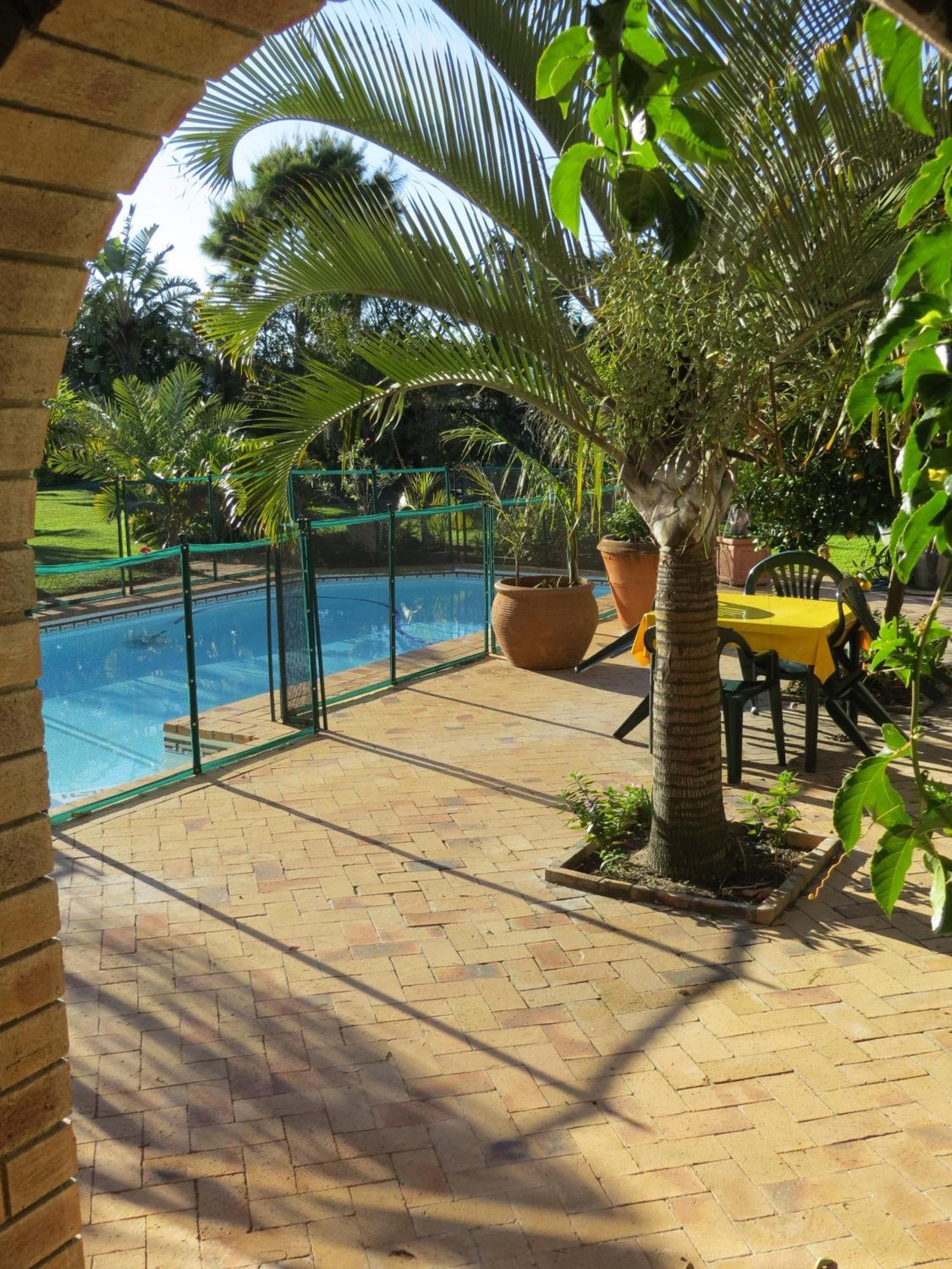 Cape Oasis Guesthouse Bloubergstrand Ngoại thất bức ảnh