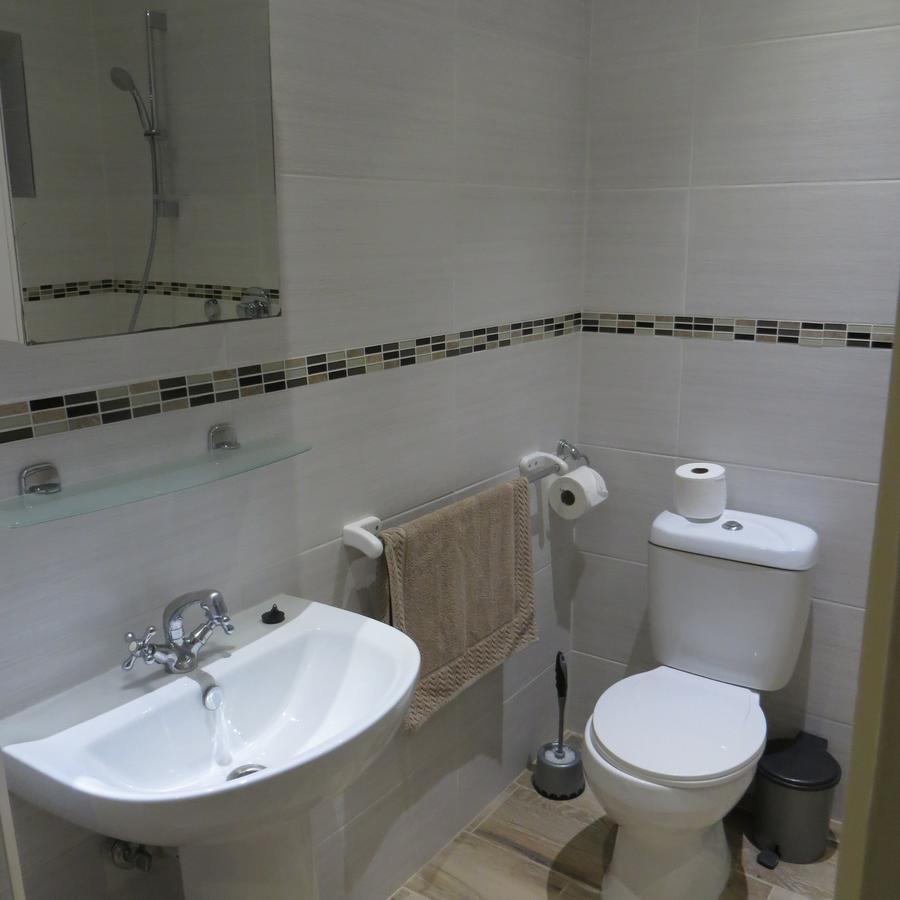 Cape Oasis Guesthouse Bloubergstrand Ngoại thất bức ảnh
